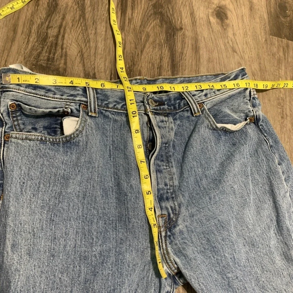Levi's Mens 36x30 501 Original Fit Straight Leg Blue Light Wash Denim Jeans